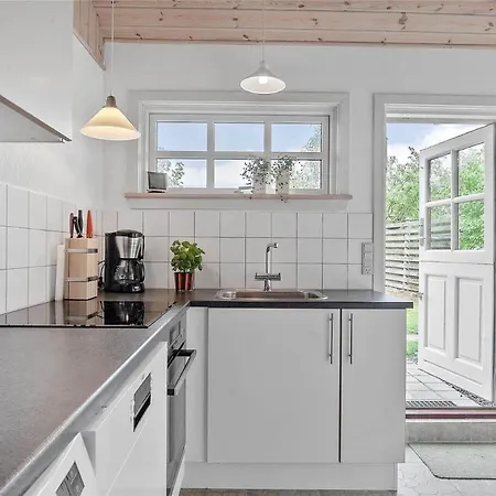 Holiday home Sl283-slagelse-havesangervej-2 *